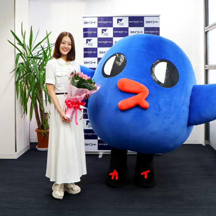 当社マスコット「スーちゃん」と